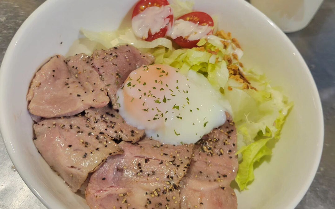 炙りローストポーク丼